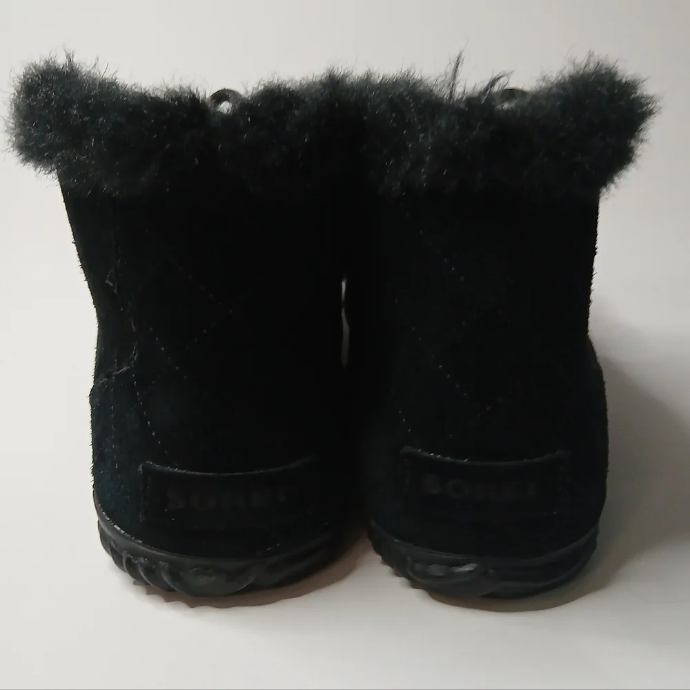 Sorel Women's Black‎ and White Plaid Winter Boots